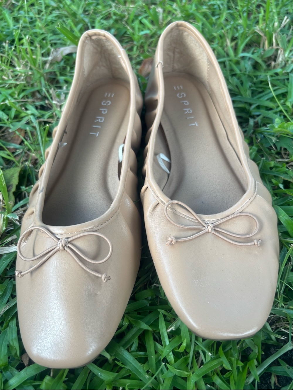 Nina Women's Beige Bow Ballet Flats Size 8